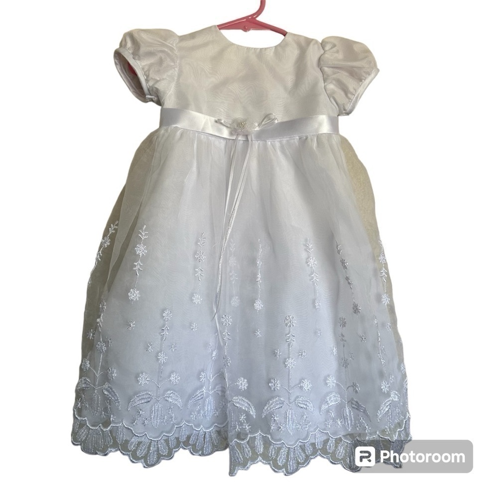 White Floral Lace Embroidered Baby Dress Size 6-9 months